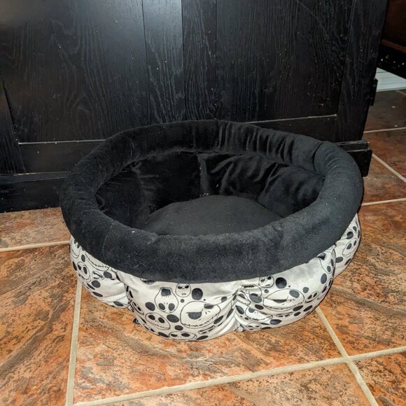 Rare Disney Nightmare Before Christmas Dog Cat Pet Bed BNWT - Picture 3 of 3